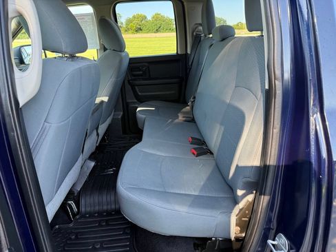 Used 2018 RAM 1500 Express AWD/4WD image 14