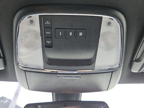 Used 2023 Dodge Charger Scat Pack RWD image 21