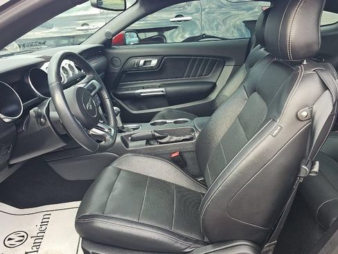 Used 2020 Ford Mustang GT Premium w/ GT Performance Package RWD image 7