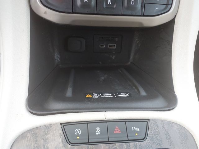 Used 2023 GMC Acadia Denali AWD/4WD image 27