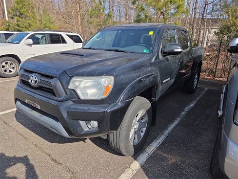 Used 2015 Toyota Tacoma Base image 8