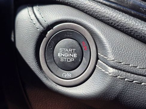 Used 2024 Dodge Durango SXT w/ 3rd Row Seating Group AWD/4WD image 23
