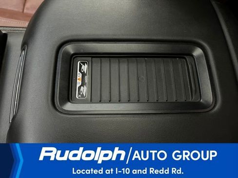 Used 2019 Chevrolet Suburban Premier w/ Premier Plus Edition image 31