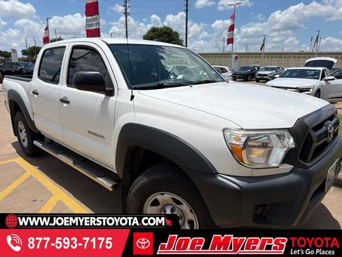 Used 2015 Toyota Tacoma PreRunner w/ Convenience Package RWD image 1