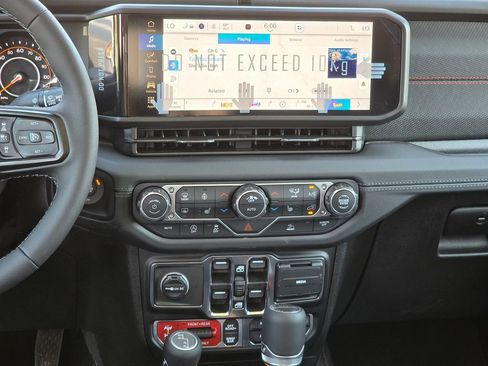New 2026 Jeep Gladiator Rubicon AWD/4WD image 28
