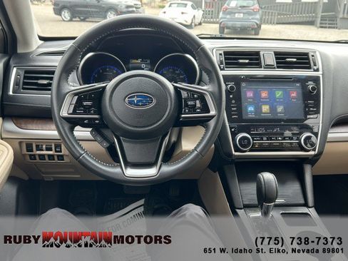 Used 2018 Subaru Outback 3.6R Limited AWD/4WD image 12