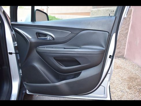Used 2017 Buick Encore Preferred FWD image 33