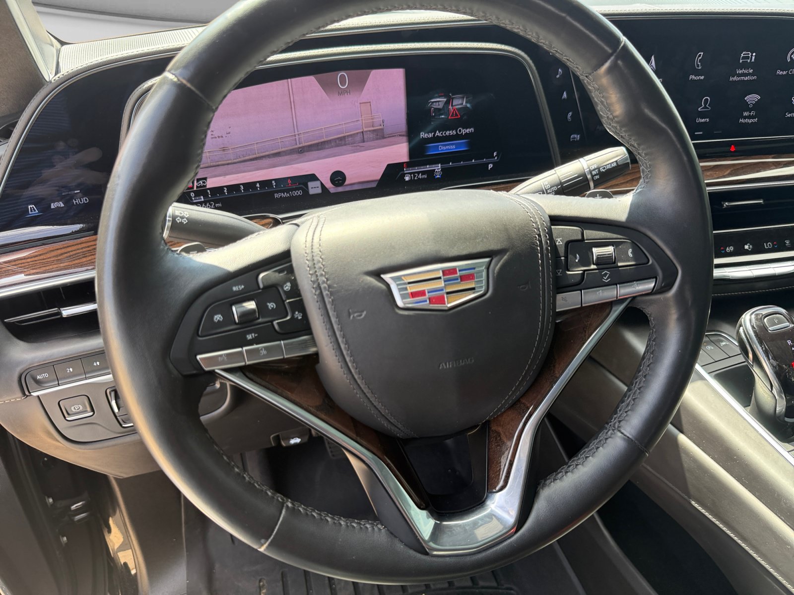 Used 2022 Cadillac Escalade Sport Platinum AWD/4WD image 23