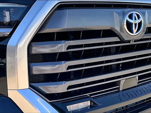 Used 2023 Toyota Tundra Limited image 29