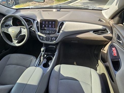 Used 2024 Chevrolet Malibu LT FWD image 15