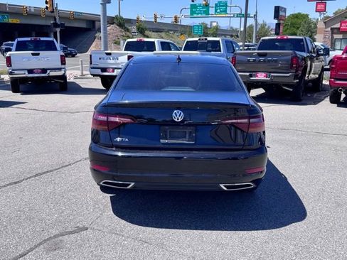 Used 2019 Volkswagen Jetta R-Line FWD image 5