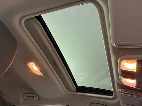 Certified 2025 Subaru Crosstrek 2.0i Premium image 31