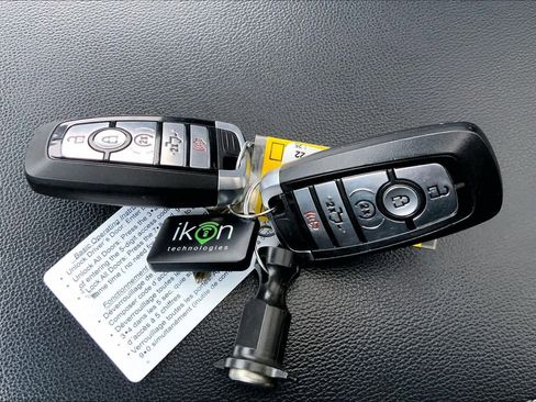 Used 2022 Ford F150 Lariat w/ Equipment Group 502A High image 14