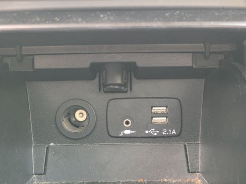 Used 2019 Subaru Outback 2.5i Premium image 31