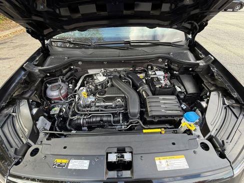 New 2025 Volkswagen Taos SE image 26