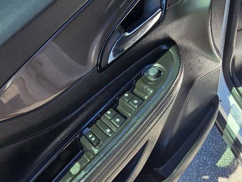 Used 2018 Buick Encore Preferred FWD image 19
