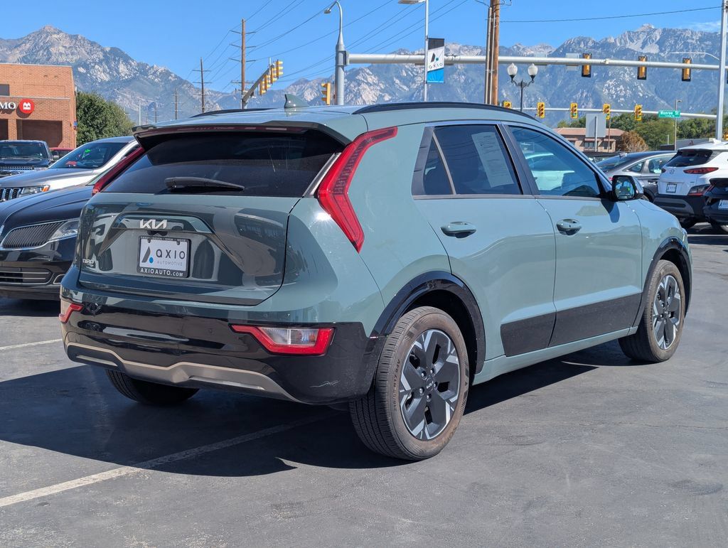 Used 2023 Kia Niro Wind FWD image 4