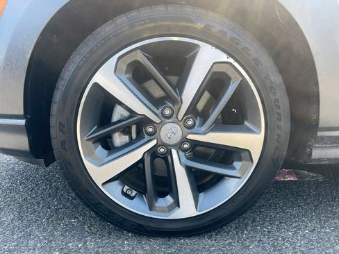 Used 2021 Hyundai Kona Limited AWD/4WD image 10