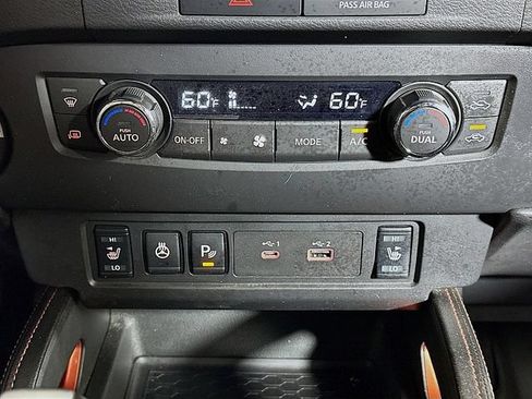 Used 2023 Nissan Frontier PRO-4X w/ Pro Convenience Package AWD/4WD image 17