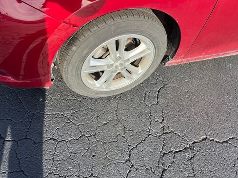 Used 2018 Chevrolet Cruze LT w/ LPO, Black Nameplate Package image 35