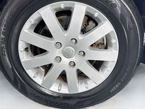Used 2014 Chrysler Town & Country Touring FWD image 30