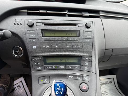 Used 2014 Toyota Prius Two FWD image 19