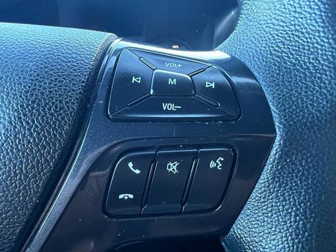 Used 2017 Ford Explorer XLT AWD/4WD image 39
