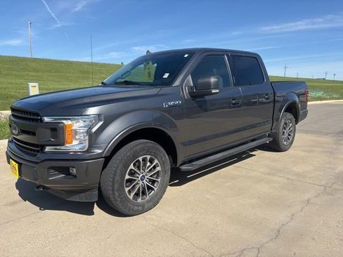 Used 2019 Ford F150 XLT w/ Equipment Group 302A Luxury AWD/4WD image 9