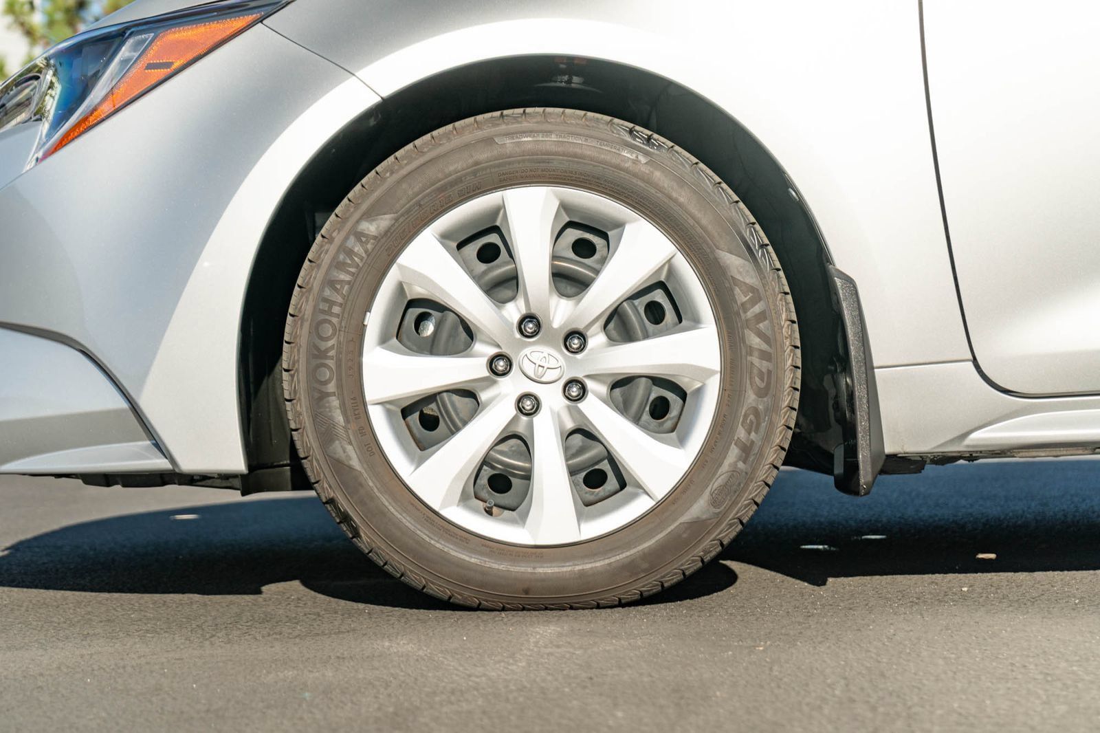 Certified 2026 Toyota Corolla LE FWD image 5