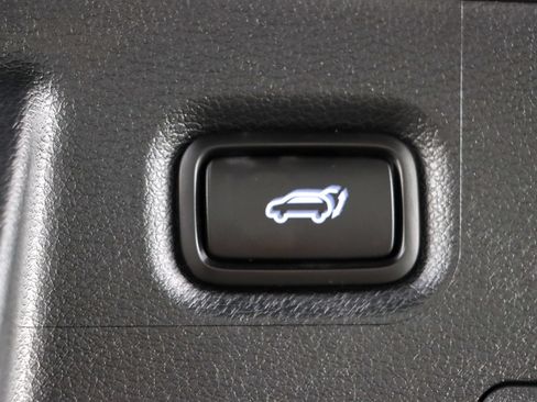 Used 2023 Hyundai Santa Fe SEL w/ Premium Package FWD image 30