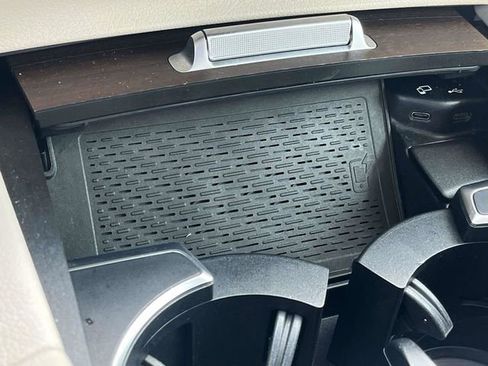 Used 2021 Mercedes-Benz GLE 350 image 34