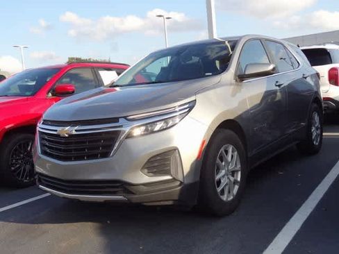 Used 2023 Chevrolet Equinox LT image 1