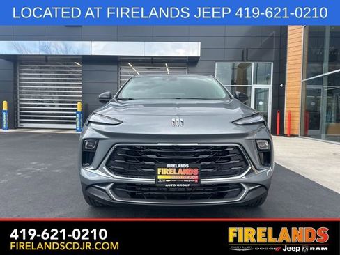 Used 2024 Buick Encore GX Preferred image 2