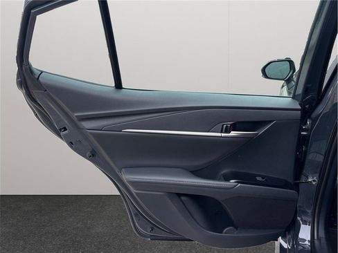 Used 2025 Toyota Camry XLE image 34