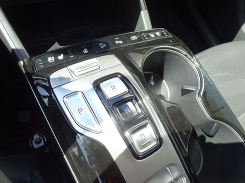 Used 2024 Hyundai Tucson Limited image 17