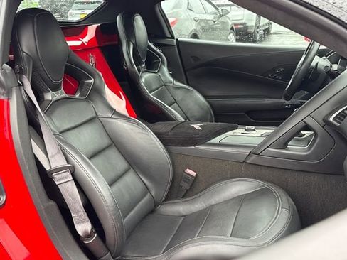 Used 2015 Chevrolet Corvette Z06 w/ 3LZ Preferred Equipment Group image 25