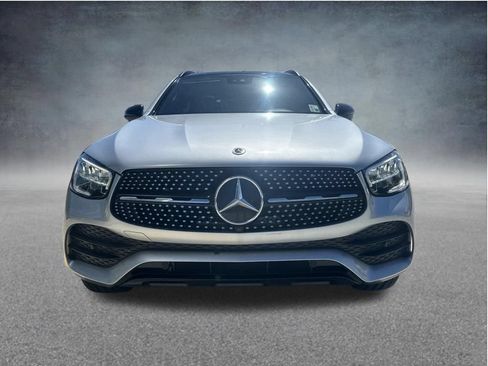 Used 2022 Mercedes-Benz GLC 300 image 4