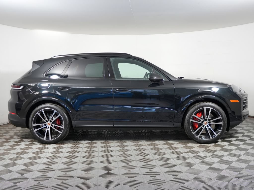 Certified 2026 Porsche Cayenne S AWD/4WD image 8