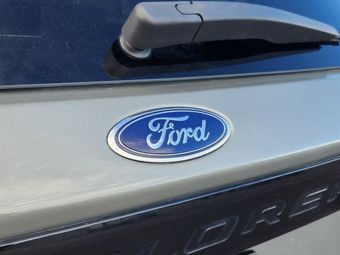 Used 2020 Ford Explorer ST w/ Premium Technology Package image 21