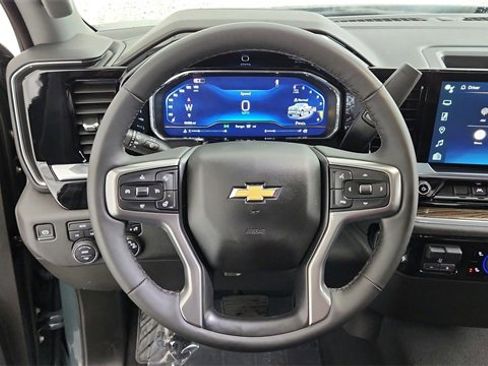 Used 2025 Chevrolet Silverado 1500 LT image 14