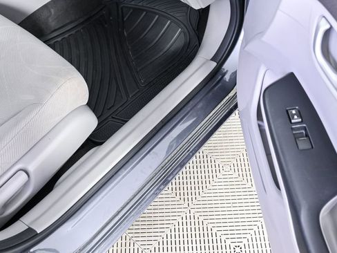 Used 2012 Honda Civic LX image 22