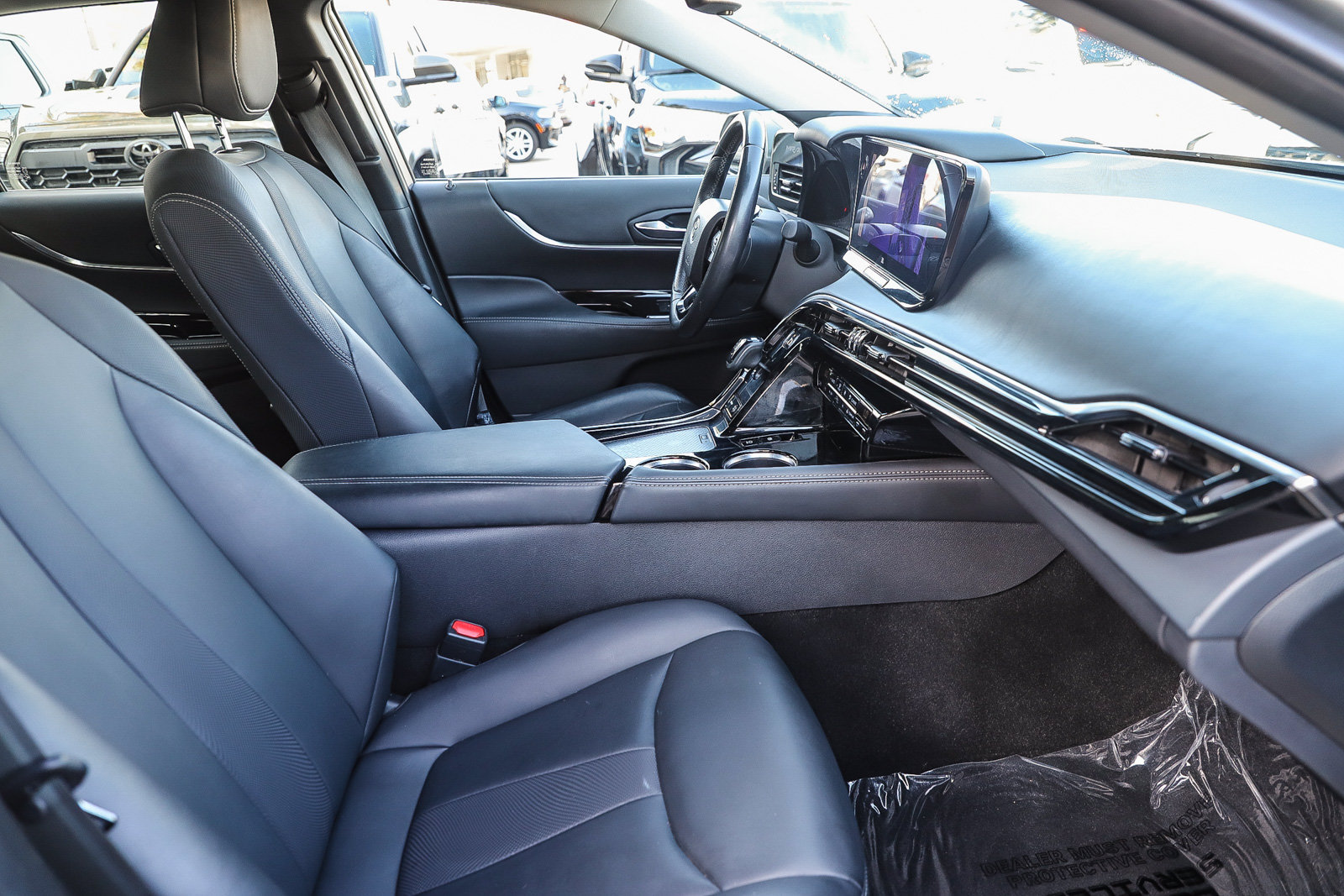 Used 2023 Toyota Mirai w/ Advanced Technology Package RWD image 17