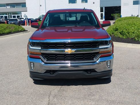 Used 2018 Chevrolet Silverado 1500 LT w/ All Star Edition AWD/4WD image 3