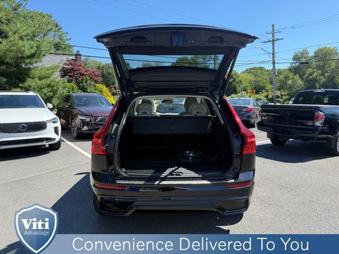 Certified 2024 Volvo XC60 T8 Ultimate w/ Protection Package Premier image 23