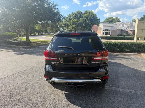 Used 2018 Dodge Journey Crossroad AWD/4WD image 10