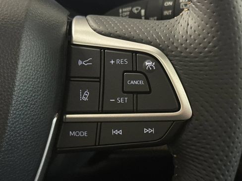 New 2026 Toyota Sienna XLE Woodland Edition AWD/4WD image 31
