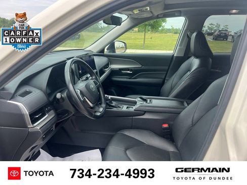 Used 2024 Toyota Grand Highlander AWD Hybrid image 20