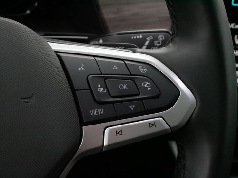 Certified 2025 Volkswagen Atlas SEL Premium R-Line image 26