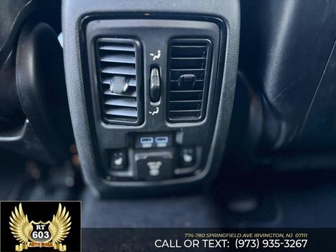 Used 2024 Dodge Durango GT RWD image 12