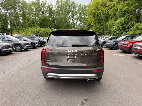 Used 2022 Kia Telluride S AWD/4WD image 5